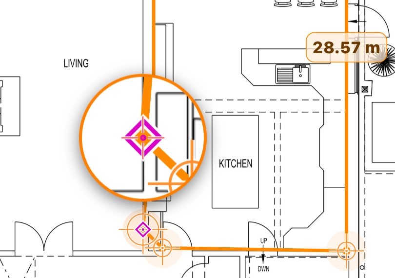 Drawing a Skirting perimeter with Snap on. The magnifier shows a magenta diamond marker on a wall line where the point will land; the running length reads 28.57 m.